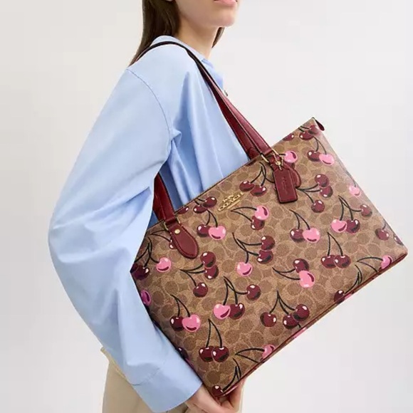 Coach Gallery Tote Bag In Signature Canvas With Cherry Print - Picture 3 of 5
